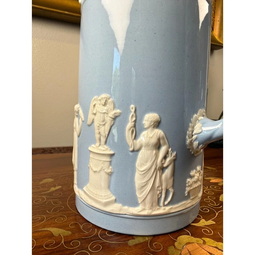 Vintage Wedgwood Queen's Ware Pitcher 7